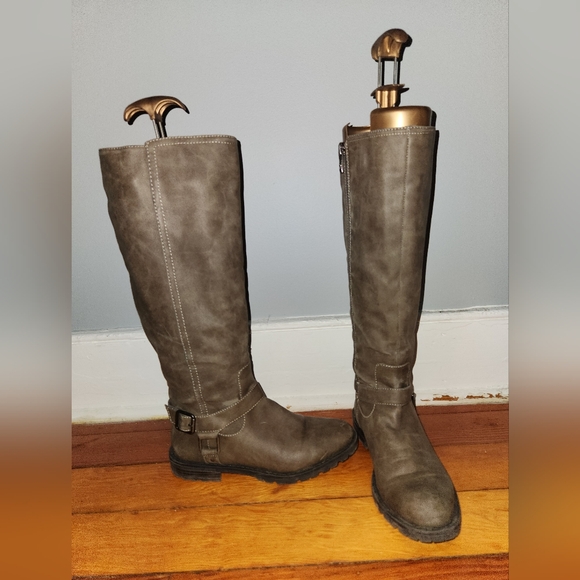 Bass Tall Boots - Picture 1 of 2